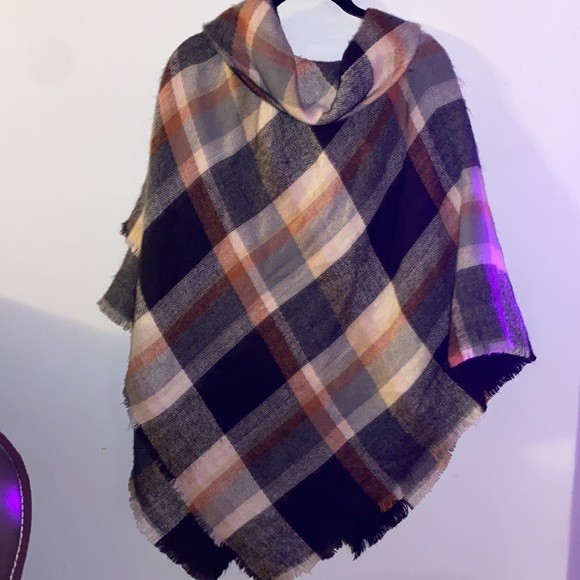 NWT Pretty brown gray black and cream wrap - Picture 2 of 7